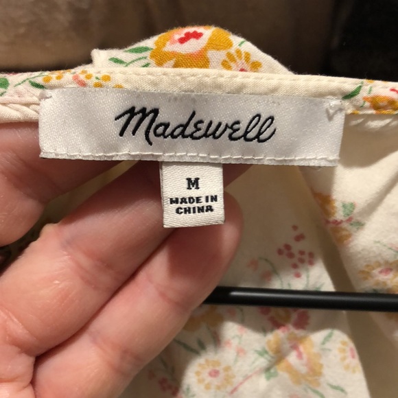 SOLD 🙌🏼 Madewell Tie-Front Floral Crop Top Sz M - Picture 3 of 6